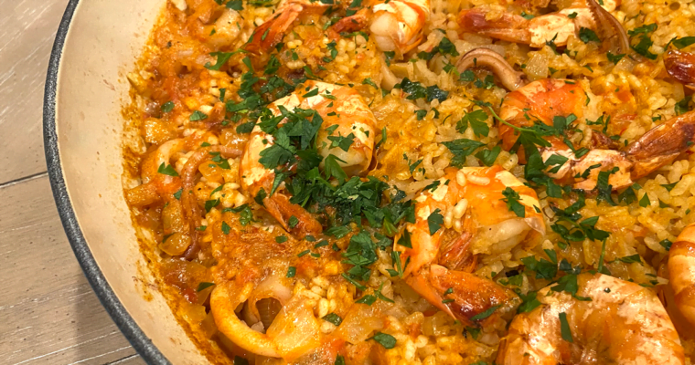 A image of easy seafood paella dish for our easy seafood paella dish