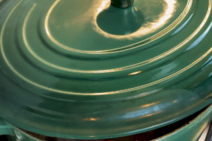 simmer with lid for Fusion-Style Sesame Oil Chicken Soup