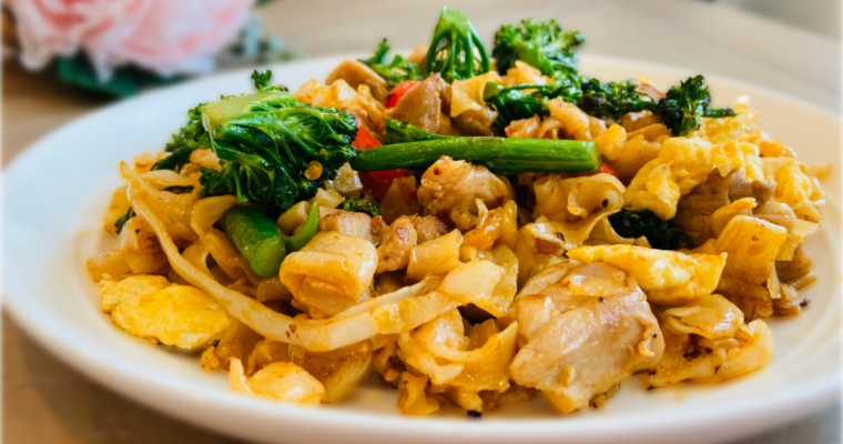 Fusion Spicy Chicken & Broccolini Stir-Fried Rice Noodles
