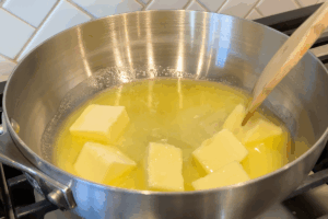 Melk butter for Easy Blender Hollandaise Sauce