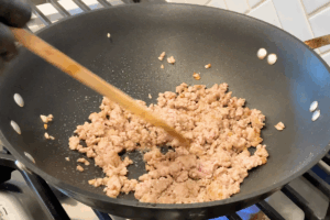 Cook the minced pork for Easy Minced Pork Sauce Udon