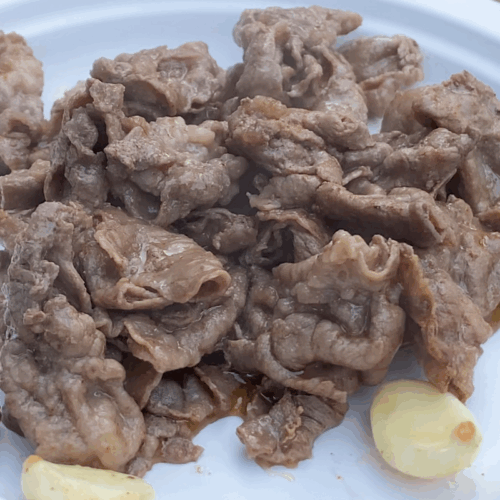 Serve Sizzling Garlic Butter Beef